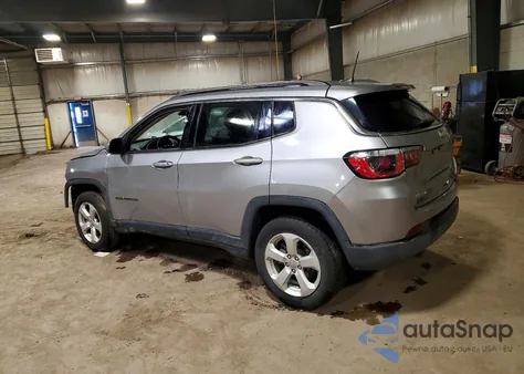 2019 Jeep Compass Latitude z USA, uszkodzony, nr VIN 3C4NJDBBXKT592683